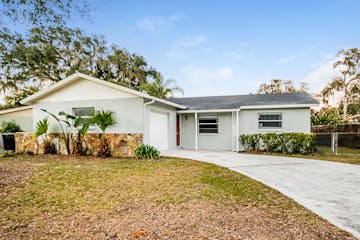 107 Inwood Circle Brandon, FL 33510